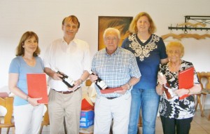 Die Ortsvereinsvorsitzende Herdis Behmann (2. v.r.) mit vier der diesjährigen Jubilare: Iris Berrang, Thomas Berrang, Arthur Hubertus und Charlotte Samsel (v.l.)