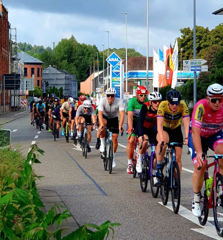 St. Ingbert jubelte bei der Cycling Tour 2.000 Radfahrern zu