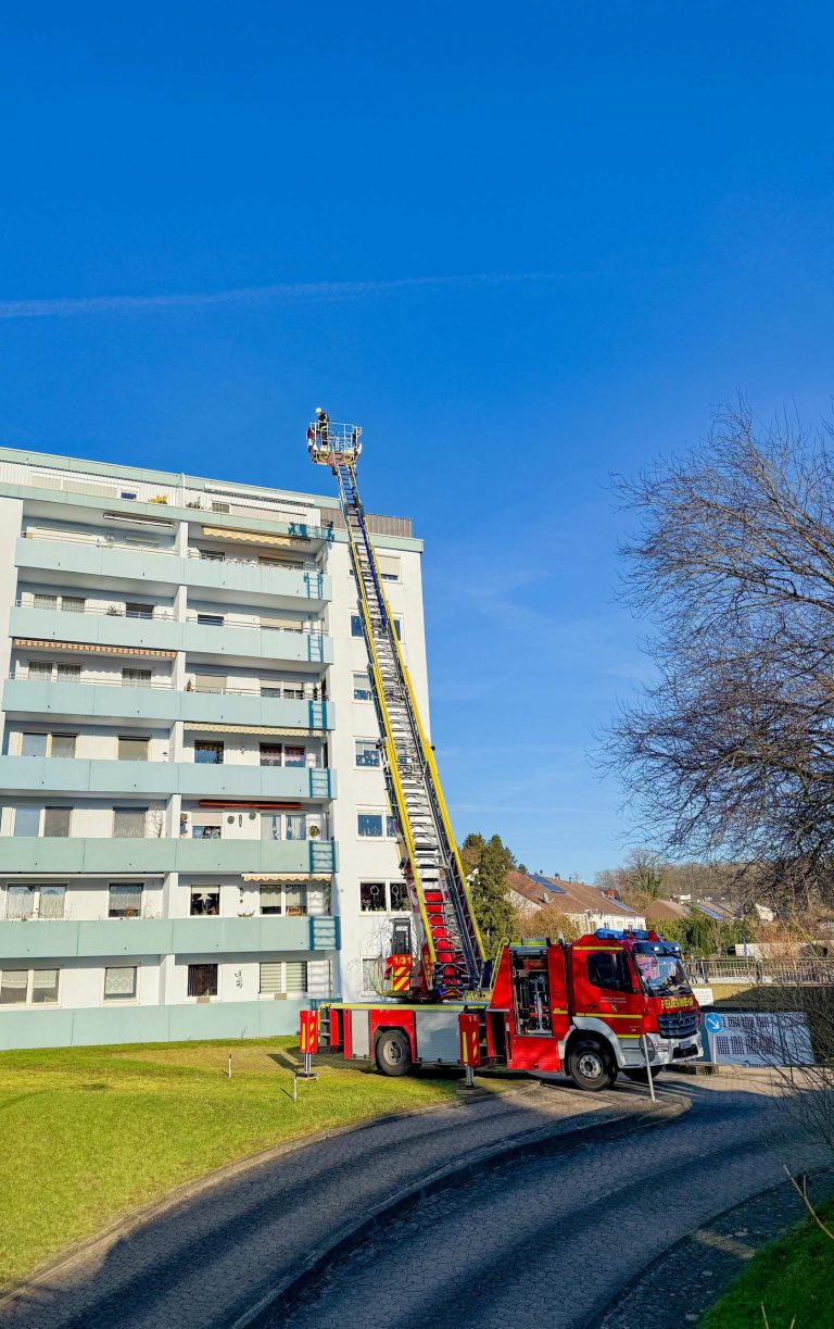 Feuerwehr rückt zu Brandeinsätzen aus